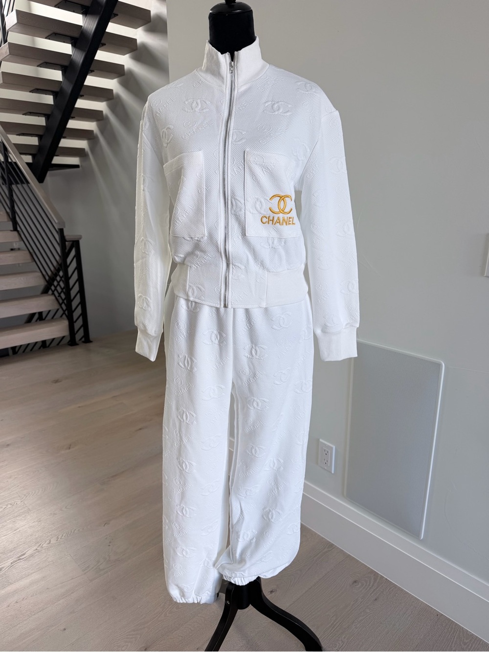 White two piece Set with Sweatpants Matching set Tracksuit size S
